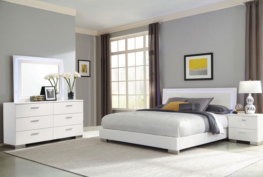 (image for) Felicity 4-piece California King Bedroom Set White Gloss - Click Image to Close