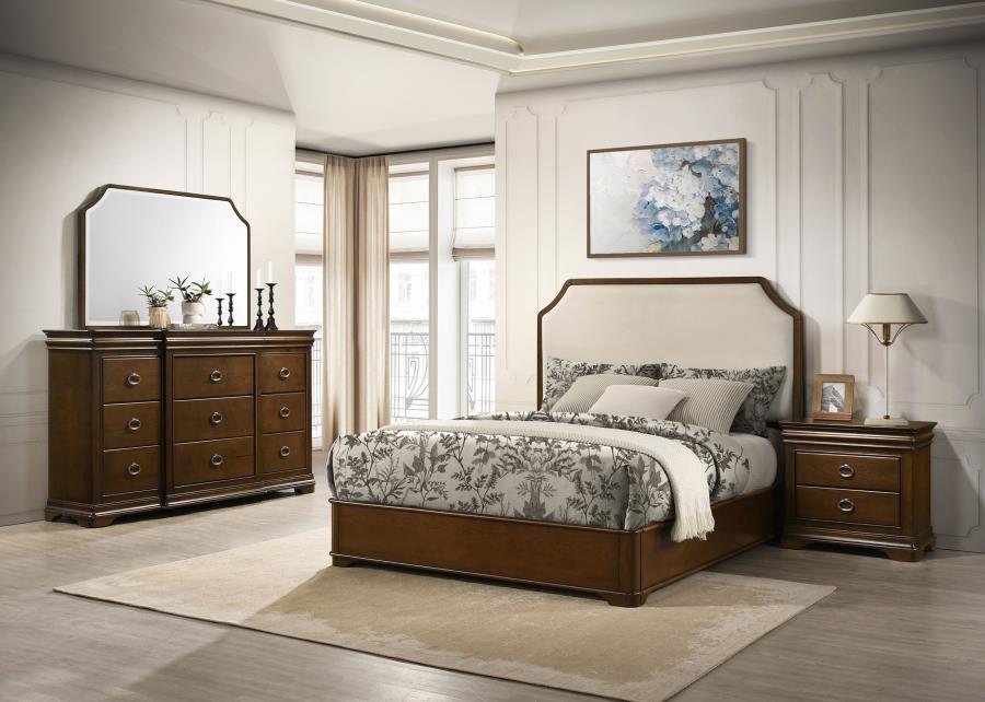 (image for) Garland 4-piece Eastern King Bedroom Set Brown Cherry