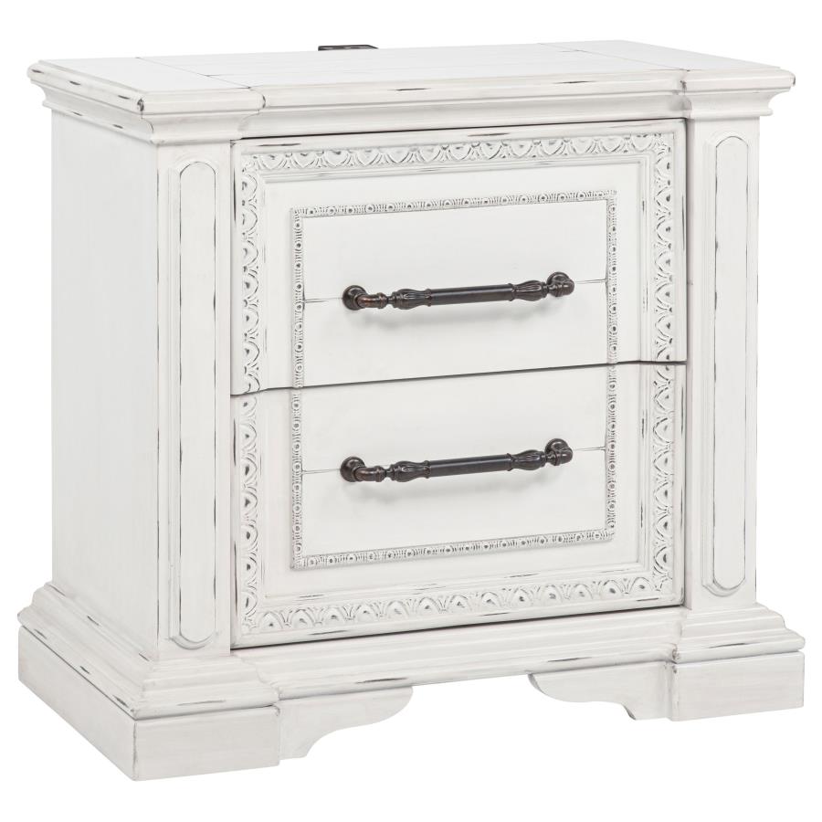 McKinney 4-piece Eastern King Bedroom Set Vintage White