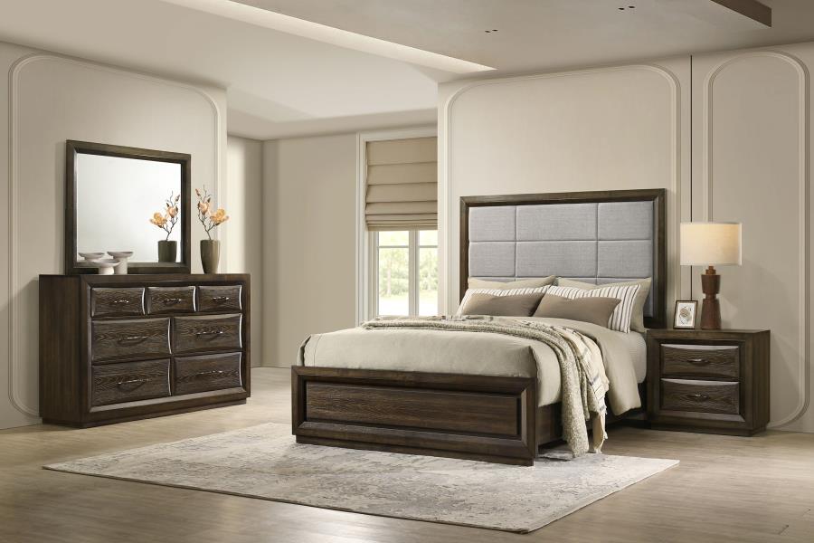 (image for) Atlas 4-piece Eastern King Bedroom Set Dark Oak
