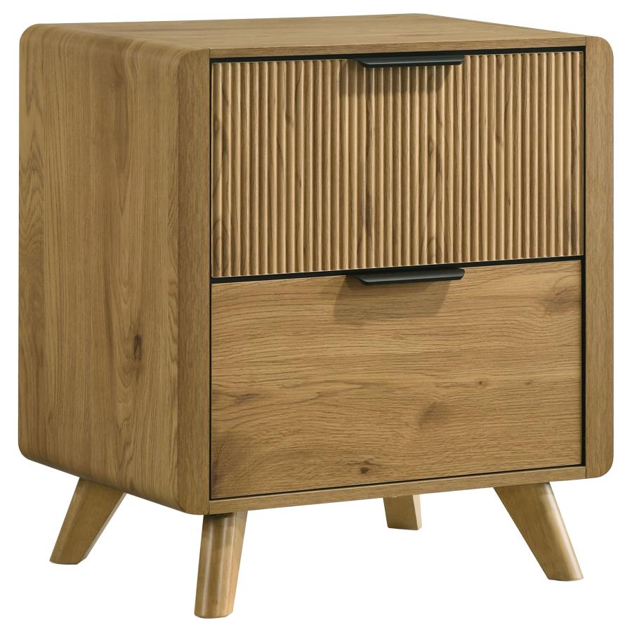 Bennett 4-piece Queen Bedroom Set Light Oak