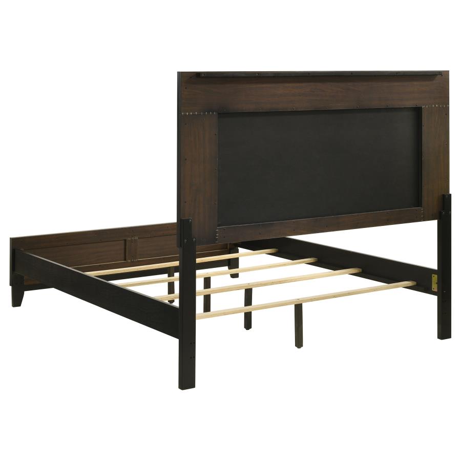 (image for) Valencia Wood Eastern King Panel Bed Black