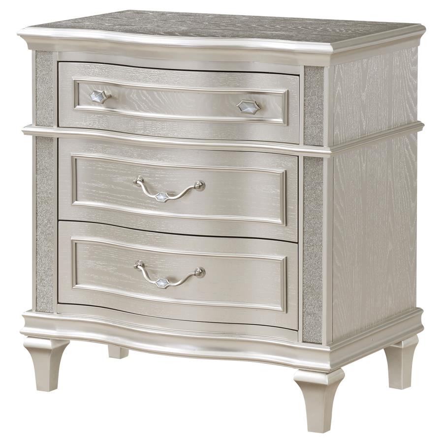 (image for) Evangeline 3-drawer Nightstand Silver Oak