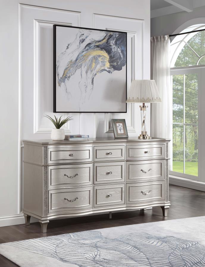 (image for) Evangeline 9-drawer Dresser Silver Oak