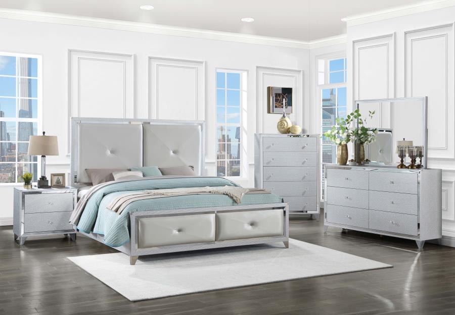 Modal Additional Images for Larue Wood California King Panel Bed Silver