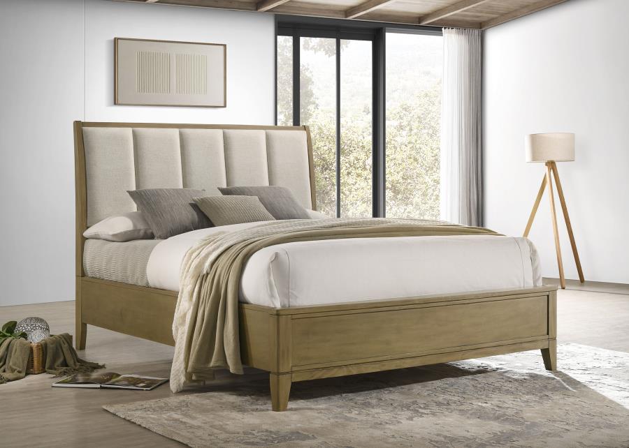 (image for) Granada Upholstered California King Panel Bed Natural Pine