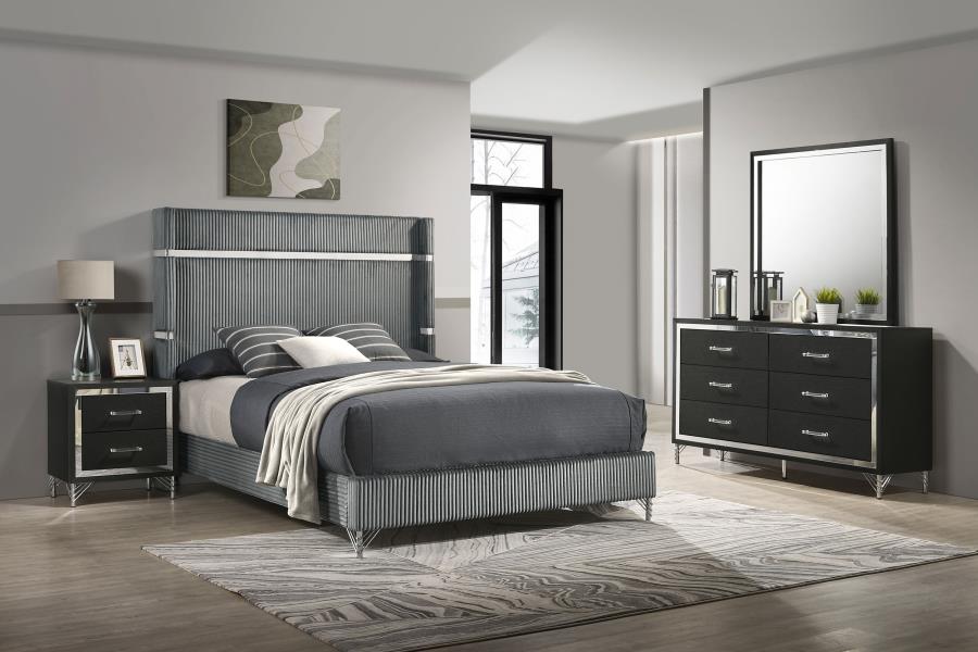 (image for) Lucia 4-piece Eastern King Bedroom Set Grey Black - Click Image to Close