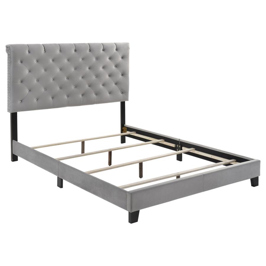 (image for) Warner Upholstered Eastern King Panel Bed Grey - Click Image to Close